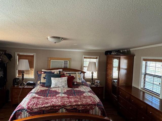 690 Jim Fenley Loop, Lufkin, TX 75901