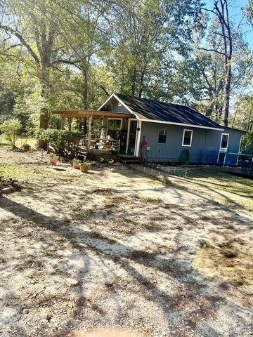 690 Jim Fenley Loop, Lufkin, TX 75901