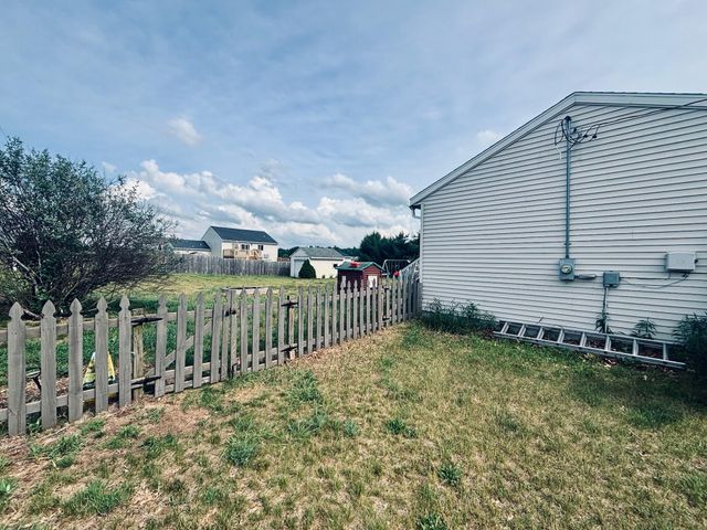 6097 S Johnson Road, Greenville, MI 48838