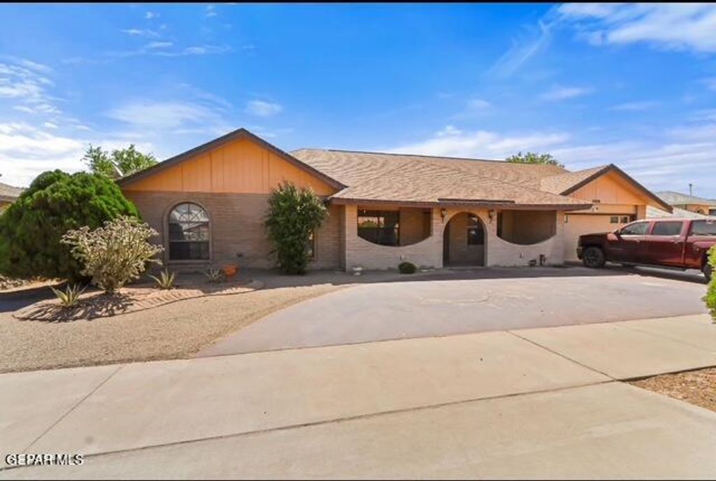 16006 Darley Drive, Horizon City, TX 79928