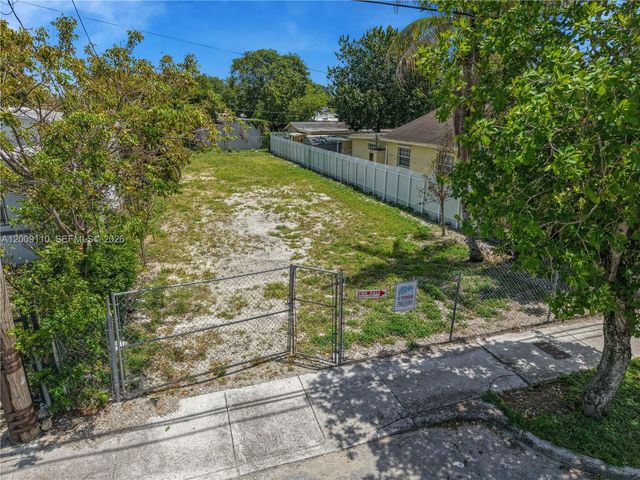 2709 NW 24th Avenue, Miami, FL 33142