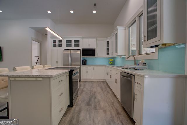 610 Kings Bridge Road SW, Cave Spring, GA 30124