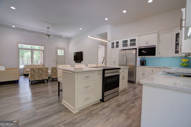 610 Kings Bridge Road SW, Cave Spring, GA 30124
