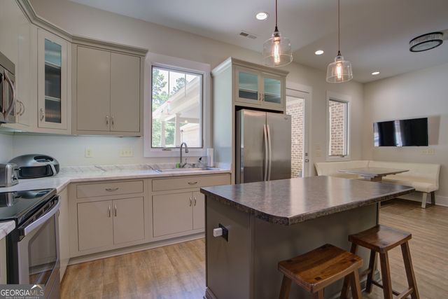 610 Kings Bridge Road SW, Cave Spring, GA 30124
