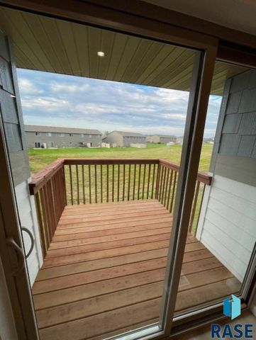 9308 W 32nd St Street 4, Sioux Falls, SD 57106