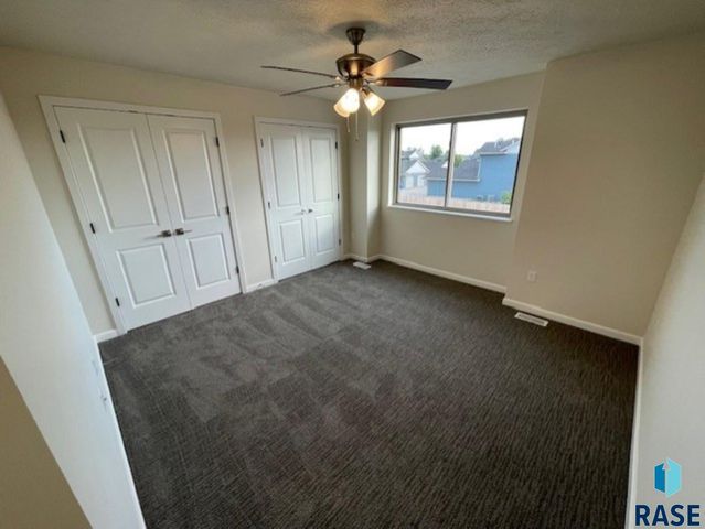 9308 W 32nd St Street 4, Sioux Falls, SD 57106