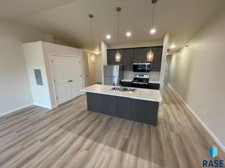 9308 W 32nd St Street 4, Sioux Falls, SD 57106