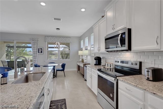 14537 Stern WAY, Naples, FL 34114
