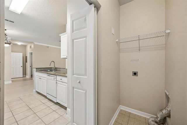 405 SOUTHERN PECAN CIRCLE 108, Winter Garden, FL 34787