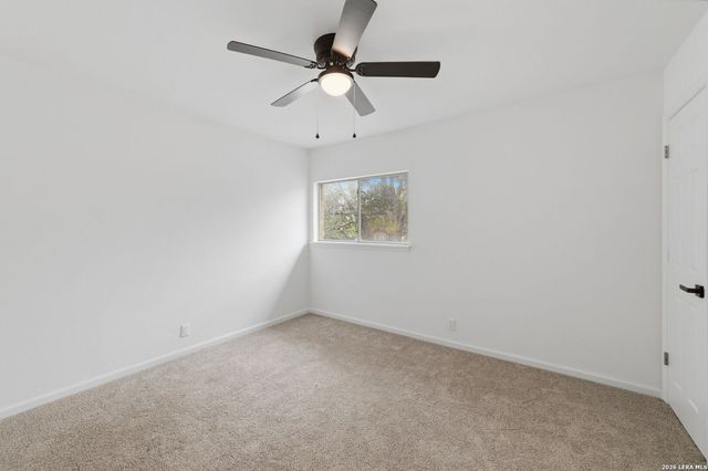 9202 AMBER RDG, San Antonio, TX 78250