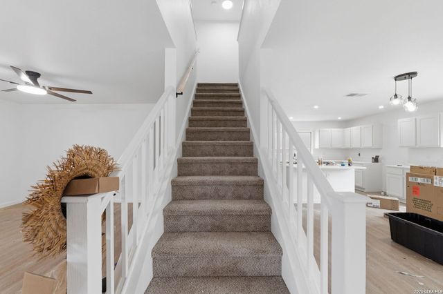 9202 AMBER RDG, San Antonio, TX 78250