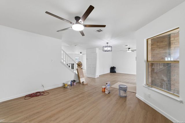 9202 AMBER RDG, San Antonio, TX 78250