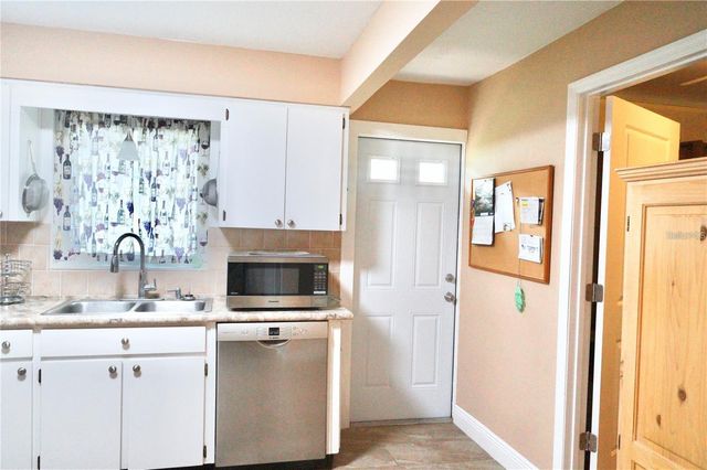 6890 VERSAILLES N 10, Pinellas Park, FL 33781