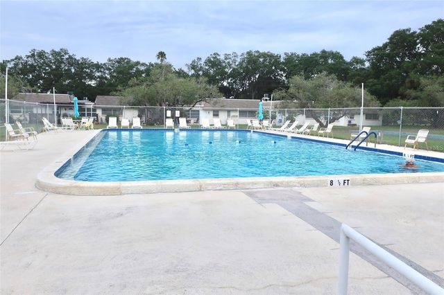 6890 VERSAILLES N 10, Pinellas Park, FL 33781