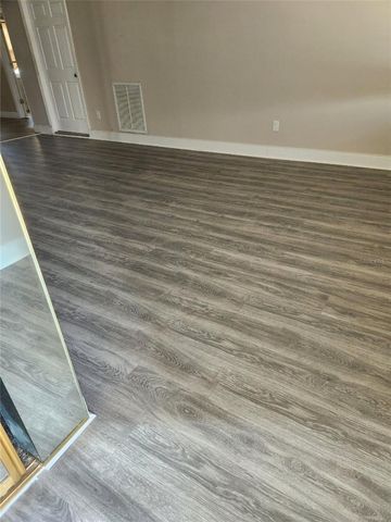 6890 VERSAILLES N 10, Pinellas Park, FL 33781