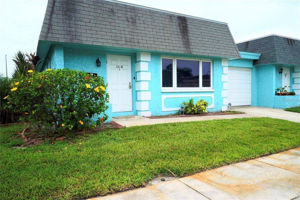6890 VERSAILLES N 10, Pinellas Park, FL 33781
