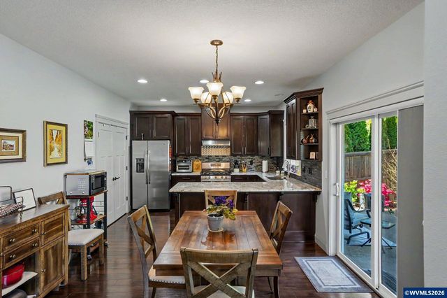 839 Sun Valley Av, Silverton, OR 97381