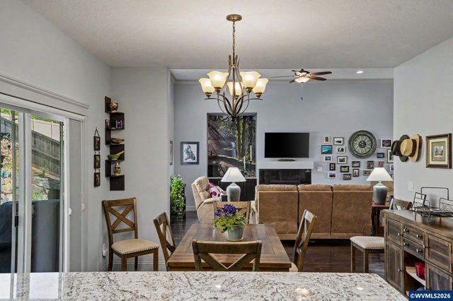 839 Sun Valley Av, Silverton, OR 97381