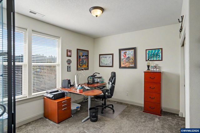 839 Sun Valley Av, Silverton, OR 97381