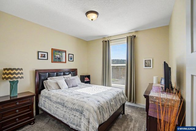 839 Sun Valley Av, Silverton, OR 97381