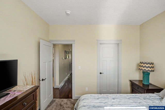 839 Sun Valley Av, Silverton, OR 97381