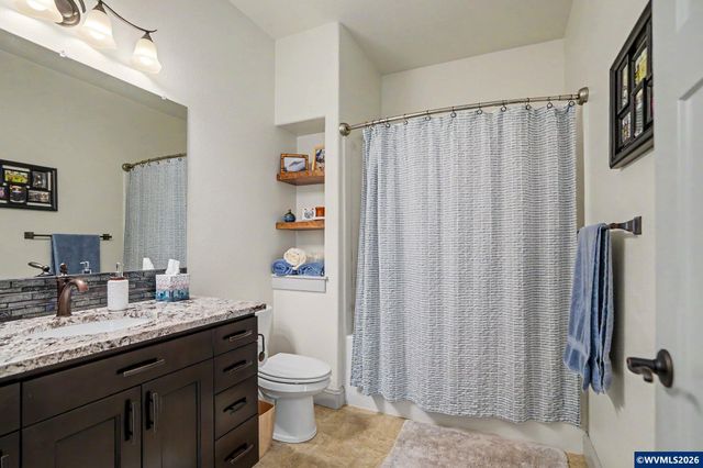 839 Sun Valley Av, Silverton, OR 97381