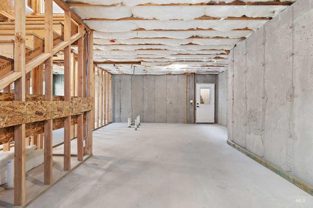 918 Quartz, Kimberly, ID 83341