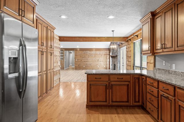 2040 Rock Bluff Road, Hixson, TN 37343