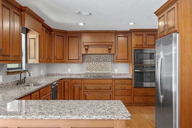 2040 Rock Bluff Road, Hixson, TN 37343