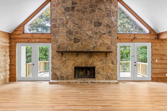 2040 Rock Bluff Road, Hixson, TN 37343