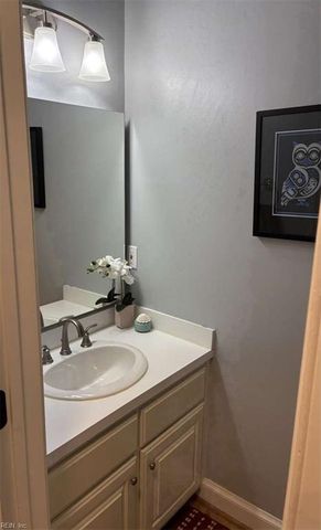 416 Brougham CT, Chesapeake, VA 23322