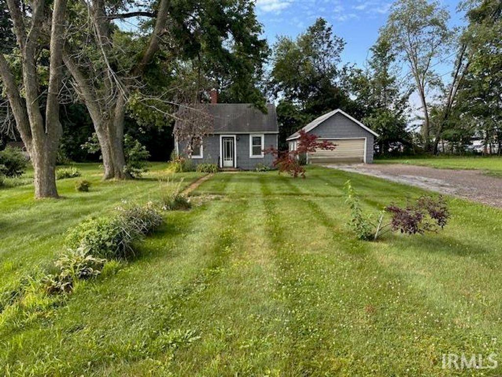 26302 Lakewood Drive, Elkhart, IN 46514