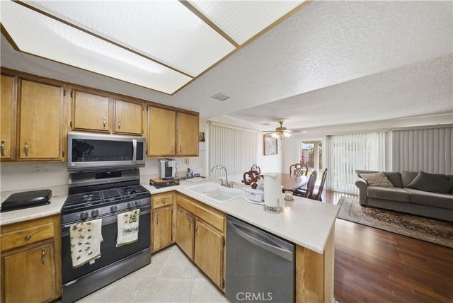 1149 N Birch, Rialto, CA 92376