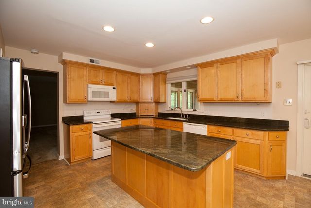 1400 HICKORY HILL RD, Chadds Ford, PA 19317