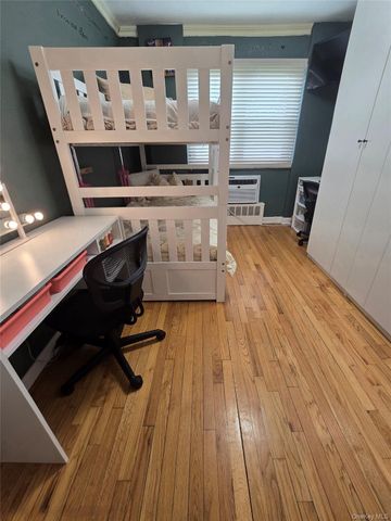 155-29 81st Street 32, Howard Beach, NY 11414