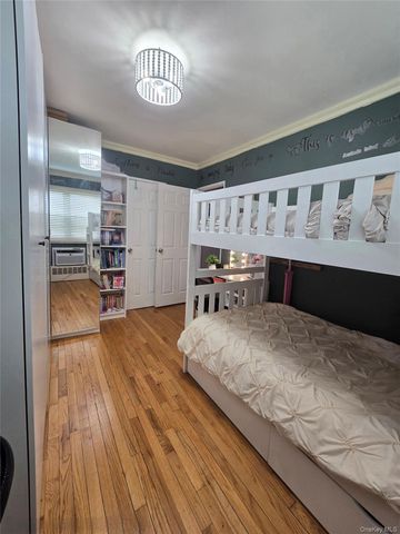 155-29 81st Street 32, Howard Beach, NY 11414