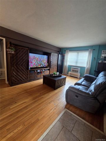 155-29 81st Street 32, Howard Beach, NY 11414