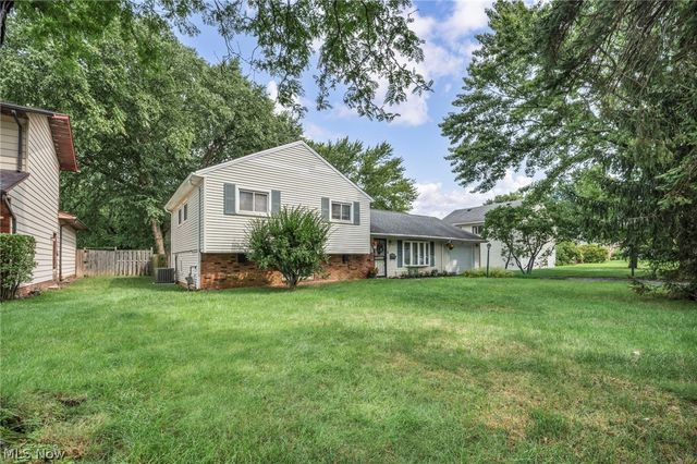 4933 Nan Linn Drive, Richmond Heights, OH 44143