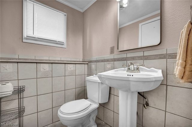 4933 Nan Linn Drive, Richmond Heights, OH 44143