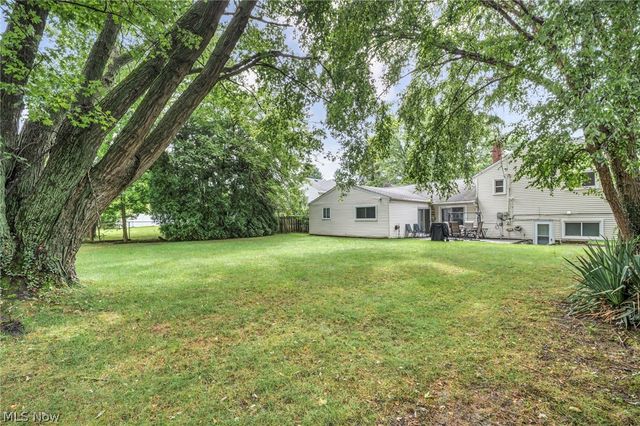 4933 Nan Linn Drive, Richmond Heights, OH 44143