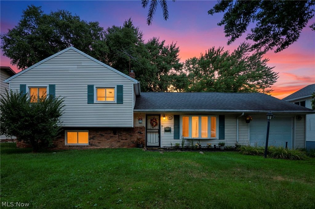 4933 Nan Linn Drive, Richmond Heights, OH 44143