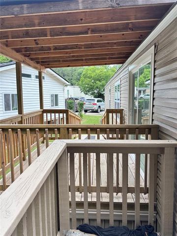 509 Emory Lane, Loganville, GA 30052