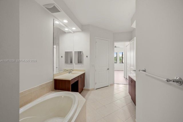 2900 NW 125th Ave 3-416, Sunrise, FL 33323