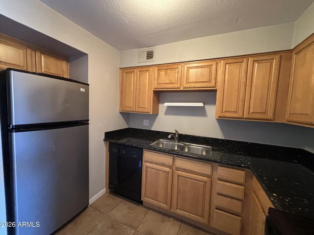 7110 E CONTINENTAL Drive 2026, Scottsdale, AZ 85257