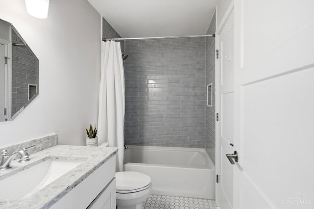 3212 Walworth Avenue, Cincinnati, OH 45226