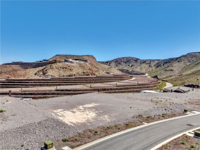14 Highcrest Court, Henderson, NV 89012