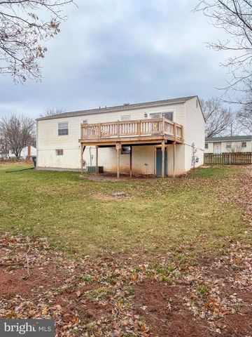 9212 LANDGREEN ST, Manassas, VA 20110