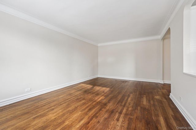 1 Bronxville Road 3S, Bronxville, NY 10708