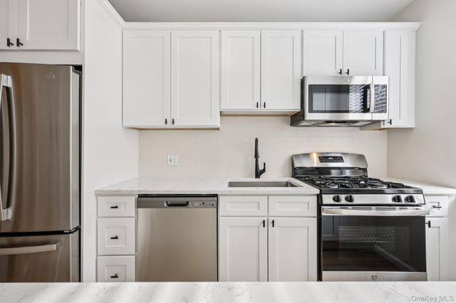 1 Bronxville Road 3S, Bronxville, NY 10708