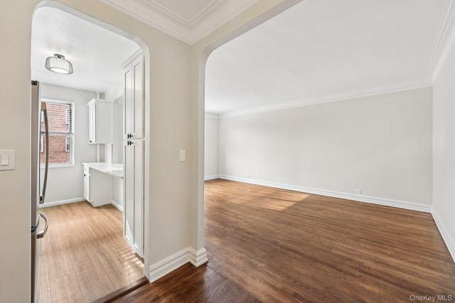 1 Bronxville Road 3S, Bronxville, NY 10708